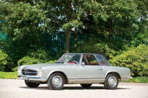 Mercedes-Benz 230 SL